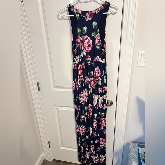 Floral Maxi Dress - Picture 5 of 6